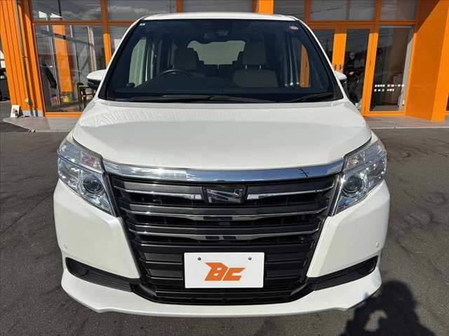 ノア Ｘ　禁煙　車検整備付　セーフティセンスＣ　７人　電動スライドドア　純正フルセグナビ　バックカメラ　ＥＴＣ　キーレス　スペアキー　Ｂｌｕｅｔｏｏｔｈ　ＤＶＤ再生　ＬＥＤ　ステリモ　オートエアコン（9枚目）