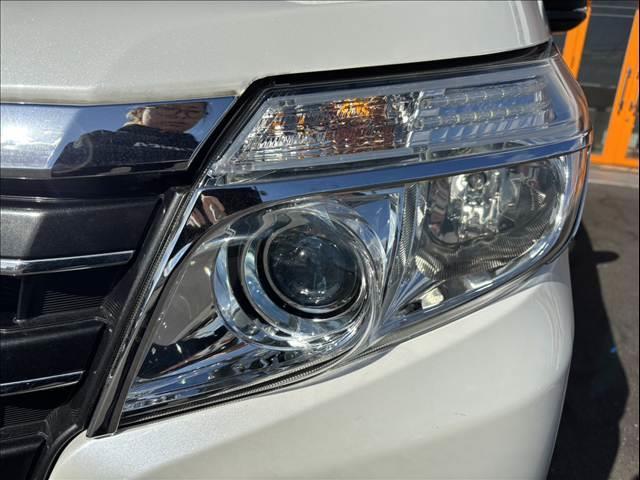 ノア Ｘ　禁煙　車検整備付　セーフティセンスＣ　７人　電動スライドドア　純正フルセグナビ　バックカメラ　ＥＴＣ　キーレス　スペアキー　Ｂｌｕｅｔｏｏｔｈ　ＤＶＤ再生　ＬＥＤ　ステリモ　オートエアコン（33枚目）