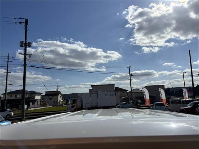 ノア Ｘ　禁煙　車検整備付　セーフティセンスＣ　７人　電動スライドドア　純正フルセグナビ　バックカメラ　ＥＴＣ　キーレス　スペアキー　Ｂｌｕｅｔｏｏｔｈ　ＤＶＤ再生　ＬＥＤ　ステリモ　オートエアコン（42枚目）