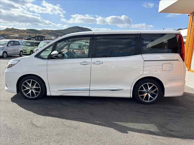 エスクァイア Ｇｉ　禁煙　車検整備付　両電　純正フルセグナビ　フリップダウン　クルコン　７人乗り　モデリスタアルミ　クルコン　シートヒーター　ＬＥＤ　スマートキー×２　オートライト　ＥＴＣ　バックカメラ　ステリモ（12枚目）