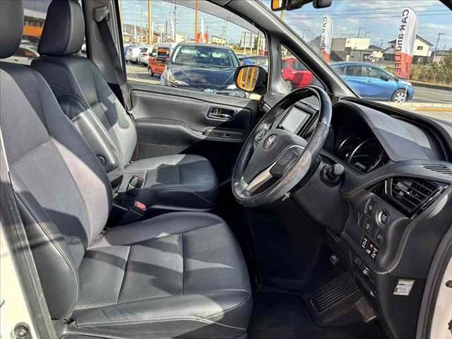 エスクァイア Ｇｉ　禁煙　車検整備付　両電　純正フルセグナビ　フリップダウン　クルコン　７人乗り　モデリスタアルミ　クルコン　シートヒーター　ＬＥＤ　スマートキー×２　オートライト　ＥＴＣ　バックカメラ　ステリモ（16枚目）