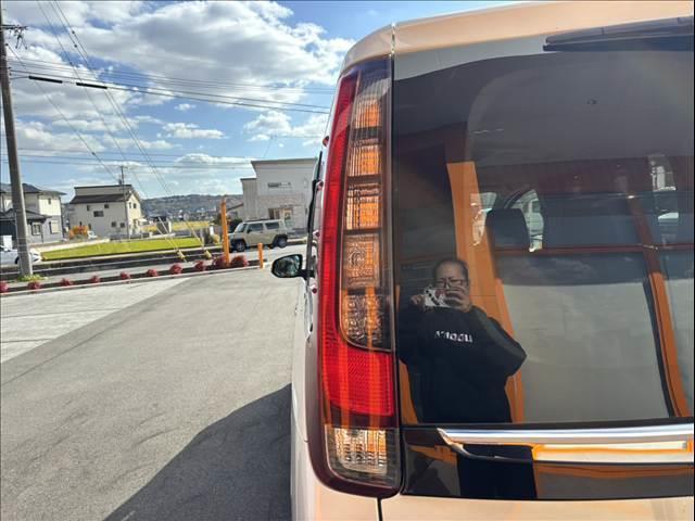 エスクァイア Ｇｉ　禁煙　車検整備付　両電　純正フルセグナビ　フリップダウン　クルコン　７人乗り　モデリスタアルミ　クルコン　シートヒーター　ＬＥＤ　スマートキー×２　オートライト　ＥＴＣ　バックカメラ　ステリモ（38枚目）