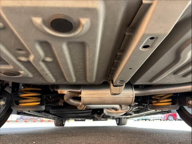 エスクァイア Ｇｉ　禁煙　車検整備付　両電　純正フルセグナビ　フリップダウン　クルコン　７人乗り　モデリスタアルミ　クルコン　シートヒーター　ＬＥＤ　スマートキー×２　オートライト　ＥＴＣ　バックカメラ　ステリモ（47枚目）