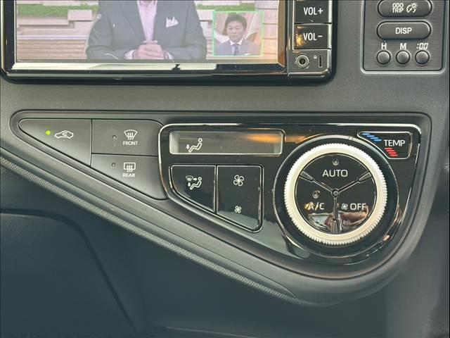 アクア Ｌ　後期　禁煙　車検整備付　セーフティセンス　ナビ　ＴＶ　バックカメラ　Ｂｌｕｅｔｏｏｔｈ　ＥＴＣ　オートハイビーム　オートエアコン　横滑り防止　キーレス　電格ミラー　チルトステアリング　バニティミラー（24枚目）