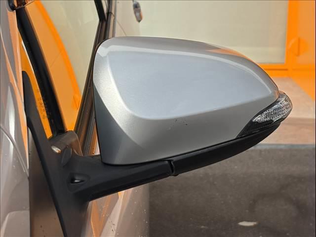 アクア Ｌ　後期　禁煙　車検整備付　セーフティセンス　ナビ　ＴＶ　バックカメラ　Ｂｌｕｅｔｏｏｔｈ　ＥＴＣ　オートハイビーム　オートエアコン　横滑り防止　キーレス　電格ミラー　チルトステアリング　バニティミラー（28枚目）