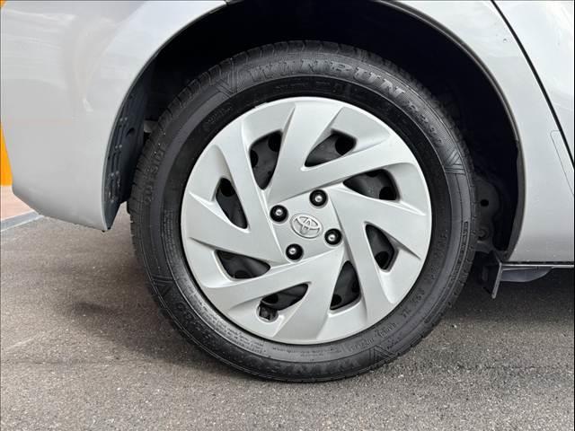 アクア Ｌ　後期　禁煙　車検整備付　セーフティセンス　ナビ　ＴＶ　バックカメラ　Ｂｌｕｅｔｏｏｔｈ　ＥＴＣ　オートハイビーム　オートエアコン　横滑り防止　キーレス　電格ミラー　チルトステアリング　バニティミラー（35枚目）