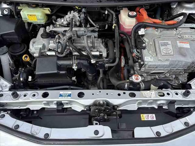 アクア Ｌ　後期　禁煙　車検整備付　セーフティセンス　ナビ　ＴＶ　バックカメラ　Ｂｌｕｅｔｏｏｔｈ　ＥＴＣ　オートハイビーム　オートエアコン　横滑り防止　キーレス　電格ミラー　チルトステアリング　バニティミラー（41枚目）