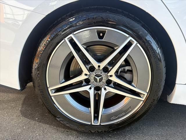 Ｃクラス Ｃ２００アバンギャルド　ＡＭＧライン　禁煙１１．９型ナビ　パノラミックルーフ　全方位カメラ　ブルメスターサウンド　黒革シート　レーダーセーフティ　メモリ付きＰシート　パワートランク　スマートキー　ＢＳＭ　レーンキープ　ＬＥＤ（41枚目）