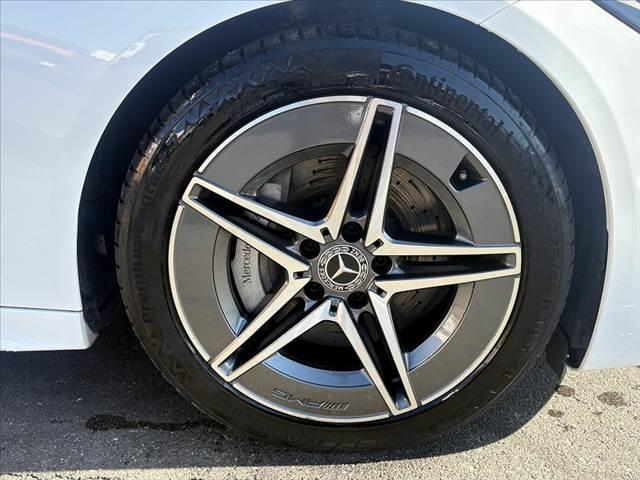 Ｃクラス Ｃ２００アバンギャルド　ＡＭＧライン　禁煙１１．９型ナビ　パノラミックルーフ　全方位カメラ　ブルメスターサウンド　黒革シート　レーダーセーフティ　メモリ付きＰシート　パワートランク　スマートキー　ＢＳＭ　レーンキープ　ＬＥＤ（42枚目）