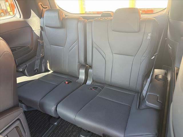 アルファード Ｚ　禁煙　モデリスタエアロ　１４型ナビ　１３．２後席モニター　左右独立ムーンルーフ　全方位Ｍ　クリソナ　セーフティセンス　３眼ＬＥＤヘッド　ベンチレーション　シートヒーター　合皮レザーシート　ＢＳＭ（20枚目）