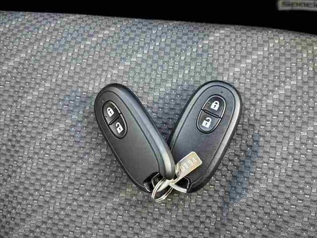 スペーシア G 禁煙 車検整備付 後期 オーディオ Bluetooth Pスタート スマートキー×2 オートエアコン シートヒーター レベライザー アームレスト 電格ミラー バニティミラー サイドバイザー(7枚目)