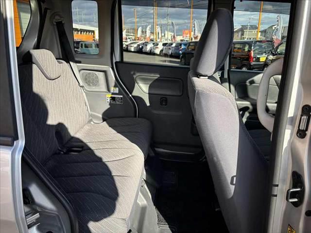 スペーシア G 禁煙 車検整備付 後期 オーディオ Bluetooth Pスタート スマートキー×2 オートエアコン シートヒーター レベライザー アームレスト 電格ミラー バニティミラー サイドバイザー(17枚目)