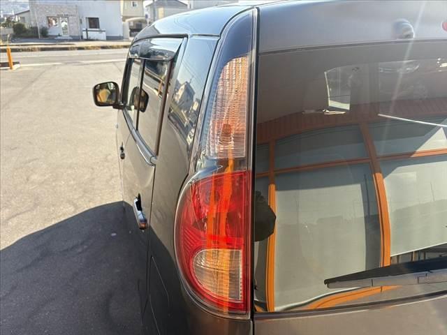 モコ S 禁煙 車検整備付 後期 ナビ 地デジ Pスタート スマートキー ETC Aストップ スペアキー レベライザー Pガラス 電格 バニティミラー アームレスト サイドバイザー SRS(33枚目)