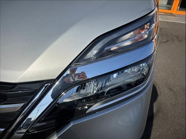 セレナ XV 禁煙 車検整備付 後期 全方位運転支援システム 両電 純正フルセグナビ バックカメラ Bluetooth スマートキー ステリモ クルコン オートエアコン アームレスト BSM パーソナルテーブル(37枚目)