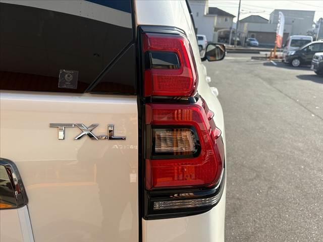 ランドクルーザープラド TX Lパッケージ・ブラックエディション 禁煙 車検整備付 ムーンルーフ メーカーナビ マルチテレインモニター クリアランスソナー BSM ブラックルーフレール ETC2.0 BT フルセグTV セーフティセンス レーダークルーズ(40枚目)