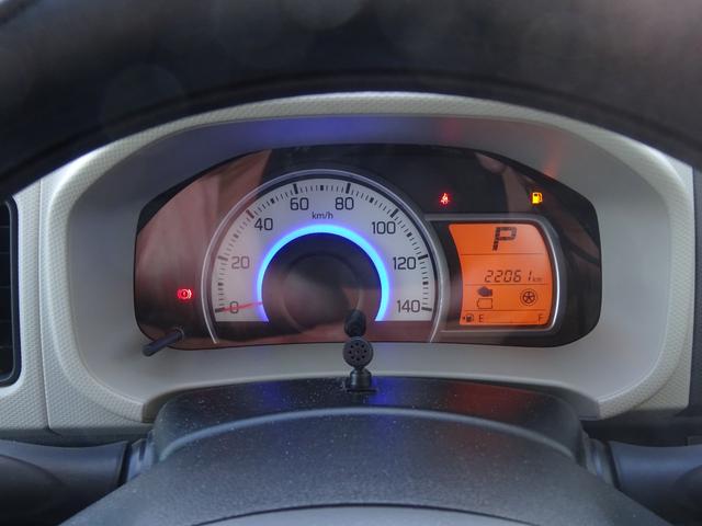 キャロル ＧＬ　ディスプレイオーディオ　バックカメラ　ＥＴＣ　革調シートカバー　ワンオーナー車　社外アルミホイール　ブルートウース機能　キーレスリモコン付きキー　クラシカルエンブレム　マツダディーラー整備記録簿付（7枚目）