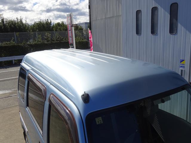 サンバーバン ディアス　５速マニュアル　２ＷＤ　スバル生産最終型　ワンオーナー車　下回り画像（22枚目）