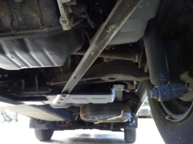 サンバーバン ディアス　５速マニュアル　２ＷＤ　スバル生産最終型　ワンオーナー車　下回り画像（67枚目）