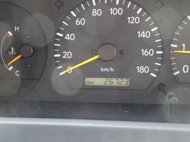 ハイエースワゴン スーパーカスタム　５速マニュアル車　ガレージ保管車　禁煙　ワンオーナー車　過去整備記録簿あり　３リッターディーゼルターボ　下回り画像　下回り防錆塗装施工済（6枚目）