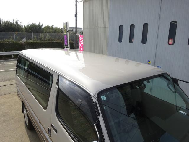 ハイエースワゴン スーパーカスタム　５速マニュアル車　ガレージ保管車　禁煙　ワンオーナー車　過去整備記録簿あり　３リッターディーゼルターボ　下回り画像　下回り防錆塗装施工済（25枚目）