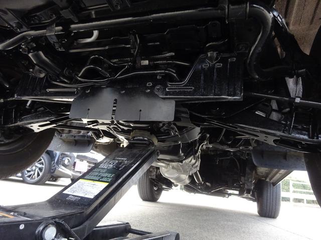 ハイエースワゴン スーパーカスタム　５速マニュアル車　ガレージ保管車　禁煙　ワンオーナー車　過去整備記録簿あり　３リッターディーゼルターボ　下回り画像　下回り防錆塗装施工済（80枚目）