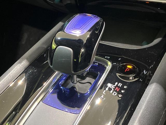 ハイブリッドZ・ホンダセンシング ナビ バックカメラ 前席シートヒーター LEDヘッド LEDフォグ フルセグ Bluetooth オートエアコン レーダークルーズ ETC 革巻ステアリング ステアリングスイッチ プライバシーガラス(22枚目)