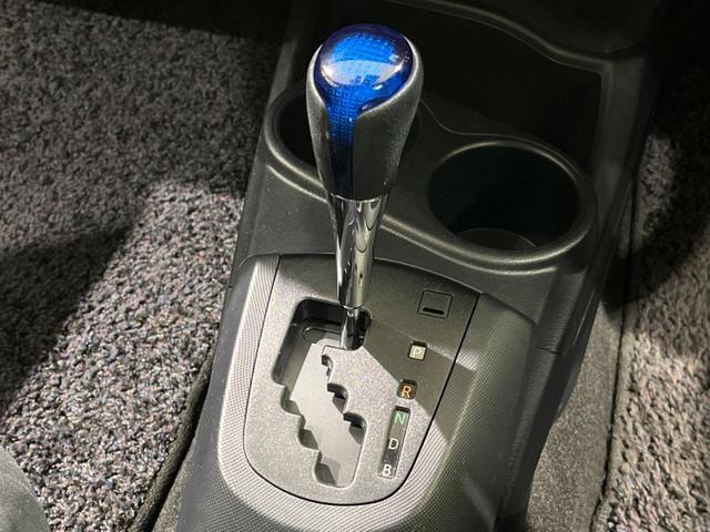 S 純正ナビ バックカメラ 衝突軽減装置 ドラレコ ETC Bluetooth再生 フルセグ アダプティブハイビーム 後席格納 13インチアルミ オートエアコン オートライト 電格ミラー(21枚目)