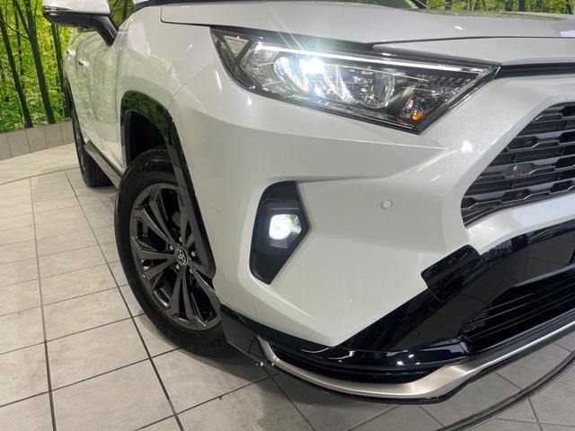 ＲＡＶ４ Ｇ　パノラミックビュー　セーフティセンス　禁煙車　ナビ機能付ディスプレイオーディオ　シートベンチレーション　デジタルインナーミラー　スマートキー　ＬＥＤヘッド　パワーバックドア　レーダークルーズ　ＥＴＣ（13枚目）