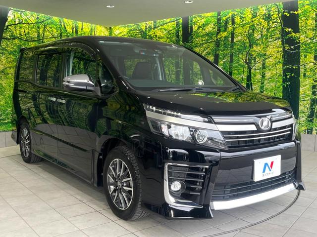 ヴォクシー ＺＳ　煌ＩＩ　禁煙車　後席モニター　ＢＩＧ－Ｘ９インチナビ　Ｂｌｕｅｔｏｏｔｈ再生　フルセグ　バックカメラ　衝突被害軽減システム　ＬＥＤヘッド　電動格納ミラー　スマートキー　ステアリングスイッチ　革巻きステアリング（48枚目）