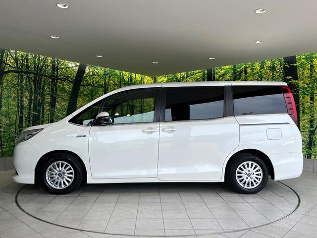 ノア ハイブリッドＧ　禁煙車　フリップダウンモニター　ＢＩＧ－Ｘ１０インチナビ　バックカメラ　両側パワースライドドア　クルーズコントロール　ＬＥＤヘッドライト　純正革巻きステアリング　ドライブレコーダー　ＥＴＣ（49枚目）