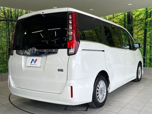 ノア ハイブリッドＧ　禁煙車　フリップダウンモニター　ＢＩＧ－Ｘ１０インチナビ　バックカメラ　両側パワースライドドア　クルーズコントロール　ＬＥＤヘッドライト　純正革巻きステアリング　ドライブレコーダー　ＥＴＣ（51枚目）