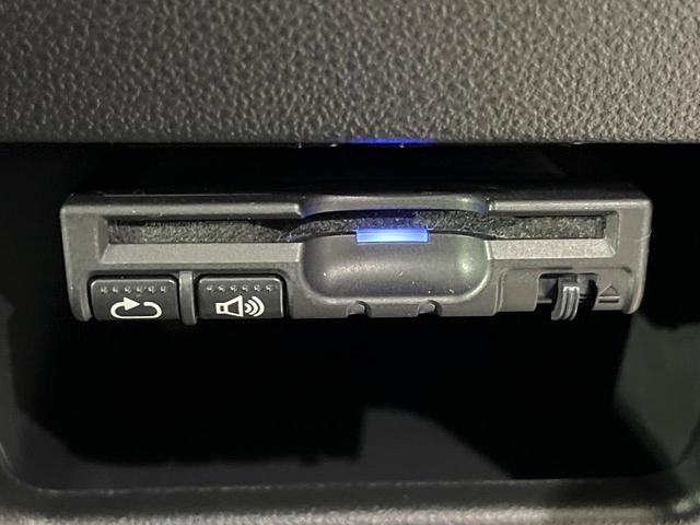 タント カスタムＲＳ　トップエディションＳＡＩＩ　後期型　純正８型ナビ　バックカメラ　両側電動スライドドア　スマートアシスト　ＥＴＣ　Ｂｌｕｅｔｏｏｔｈ　ＬＥＤヘッドライト　オートライト　スマートキー　ロールシェード　１５インチアルミホイール（7枚目）