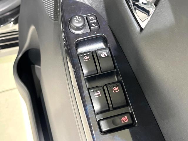 タント カスタムＲＳ　トップエディションＳＡＩＩ　後期型　純正８型ナビ　バックカメラ　両側電動スライドドア　スマートアシスト　ＥＴＣ　Ｂｌｕｅｔｏｏｔｈ　ＬＥＤヘッドライト　オートライト　スマートキー　ロールシェード　１５インチアルミホイール（46枚目）