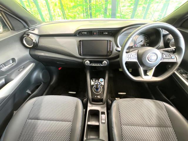 キックス Ｘ　禁煙車　純正９型ナビ　全周囲カメラ　プロパイロット　デジタルインナーミラー　ＥＴＣ　Ｂｌｕｅｔｏｏｔｈ　ＬＥＤヘッド／フォグ　革巻きステアリング　純正１７インチアルミ　コーナーセンサー　スマートキー（2枚目）