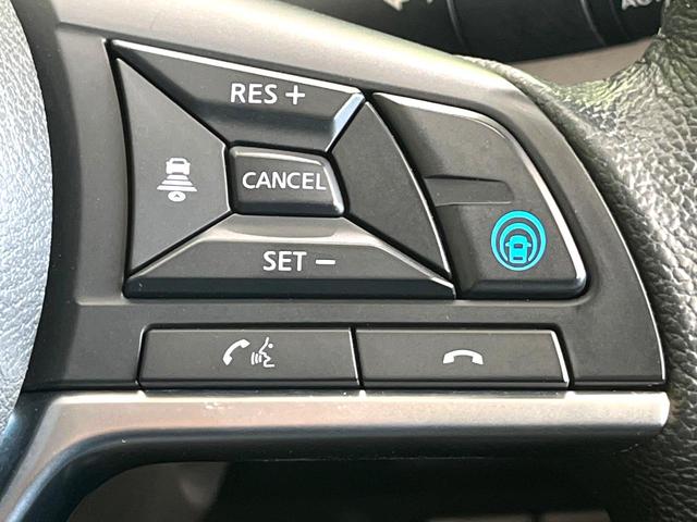 キックス Ｘ　禁煙車　純正９型ナビ　全周囲カメラ　プロパイロット　デジタルインナーミラー　ＥＴＣ　Ｂｌｕｅｔｏｏｔｈ　ＬＥＤヘッド／フォグ　革巻きステアリング　純正１７インチアルミ　コーナーセンサー　スマートキー（5枚目）