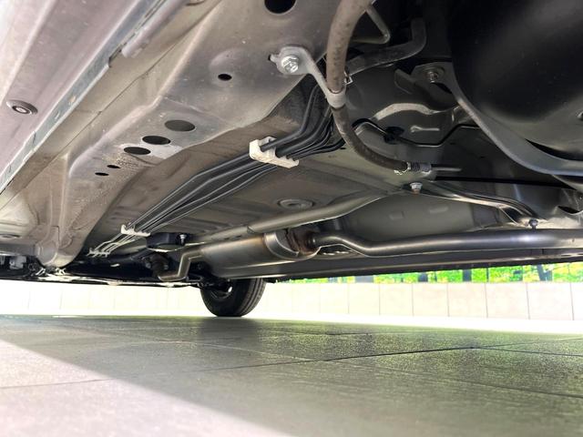 アルト Ｌ　禁煙車　オーディオ　衝突被害軽減　レーンキープ　シートヒーター　コーナーセンサー　オートライト　アイドリングストップ　トラクションコントロール　ヘッドライトレベライザー　盗難防止装置（42枚目）