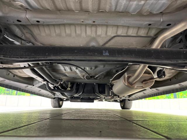 Ｎ－ＯＮＥ プレミアム　ＳＳパッケージ　純正ＳＤナビ　バックカメラ　衝突被害軽減システム　禁煙車　ドラレコ　スマートキー　ＨＩＤヘッド　ＥＴＣ　オートライト　オートエアコン　純正１４インチアルミ　Ｂｌｕｅｔｏｏｔｈ　ＣＤ　ＤＶＤ再生（19枚目）