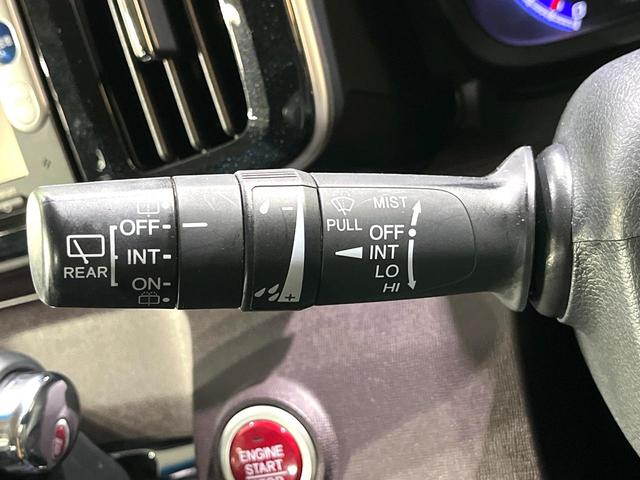 Ｎ－ＯＮＥ プレミアム　ＳＳパッケージ　純正ＳＤナビ　バックカメラ　衝突被害軽減システム　禁煙車　ドラレコ　スマートキー　ＨＩＤヘッド　ＥＴＣ　オートライト　オートエアコン　純正１４インチアルミ　Ｂｌｕｅｔｏｏｔｈ　ＣＤ　ＤＶＤ再生（31枚目）
