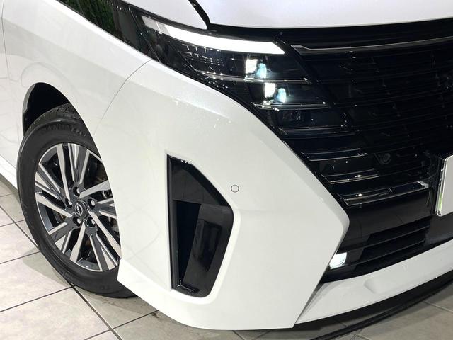 セレナ ｅ－パワー　ハイウェイスターＶ　禁煙車　プロパイロット　純正９型ナビ　フリップダウンモニター　両側電動スライドドア　全周囲カメラ　デジタルインナーミラー　ブラインドスポットモニター　ＬＥＤヘッド／フォグ　ＥＴＣ　ロールサンシェード（13枚目）