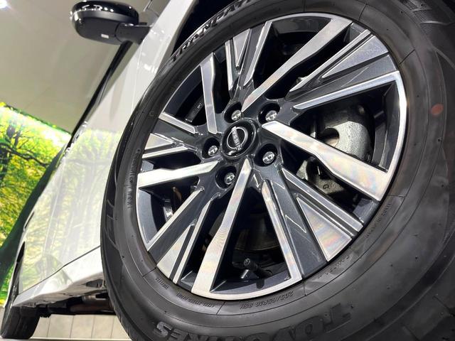 セレナ ｅ－パワー　ハイウェイスターＶ　禁煙車　プロパイロット　純正９型ナビ　フリップダウンモニター　両側電動スライドドア　全周囲カメラ　デジタルインナーミラー　ブラインドスポットモニター　ＬＥＤヘッド／フォグ　ＥＴＣ　ロールサンシェード（14枚目）