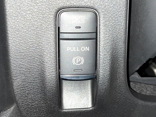 セレナ ｅ－パワー　ハイウェイスターＶ　禁煙車　プロパイロット　純正９型ナビ　フリップダウンモニター　両側電動スライドドア　全周囲カメラ　デジタルインナーミラー　ブラインドスポットモニター　ＬＥＤヘッド／フォグ　ＥＴＣ　ロールサンシェード（48枚目）