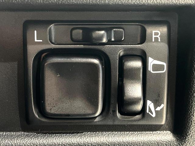 ジムニー XC 届出済未使用車 4WD ターボ セーフティサポート コーナーセンサー スマートキー LEDヘッド クルコン オートハイビーム 車線逸脱警報 オートライト オートエアコン 純正16インチアルミ(27枚目)