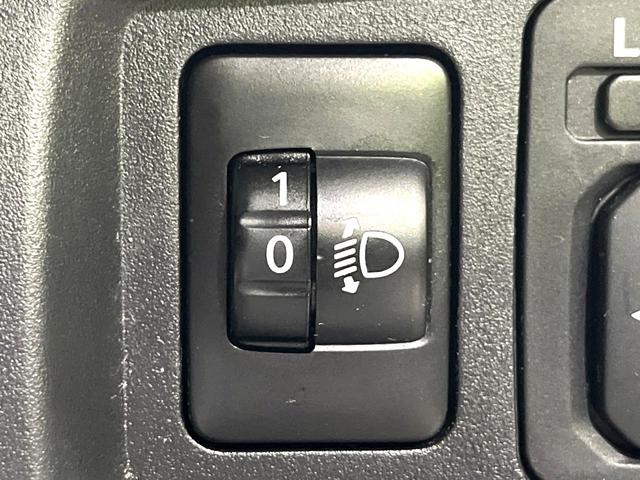 デイズ J 禁煙車 純正ナビ ETC Blutooth再生 電動格納ミラー フルセグTV エアコン ダイヤル式レベライザー 盗難防止装置 プライバシーガラス CD/DVD再生(28枚目)