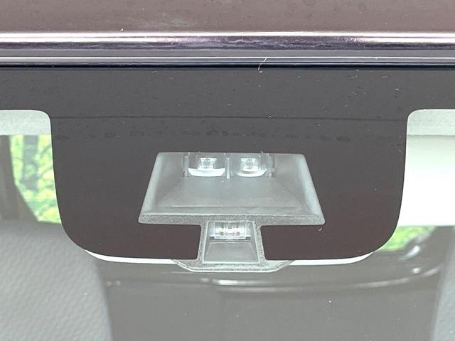 【スズキ レーダーブレーキサポート】走行中に前方の車両等を認識し、衝突しそうな時は警報とブレーキで衝突回避と被害軽減をアシスト。より安全にドライブをお楽しみいただけます。