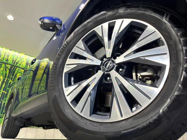エクストレイル X e-4ORCE 禁煙車 4WD プロパイロット 純正12.3型ナビ 全周囲カメラ 100V電源 ブラインドスポットモニター デジタルインナーミラー メモリー付きパワーシート シートヒーター LEDヘッド ETC2.0(13枚目)