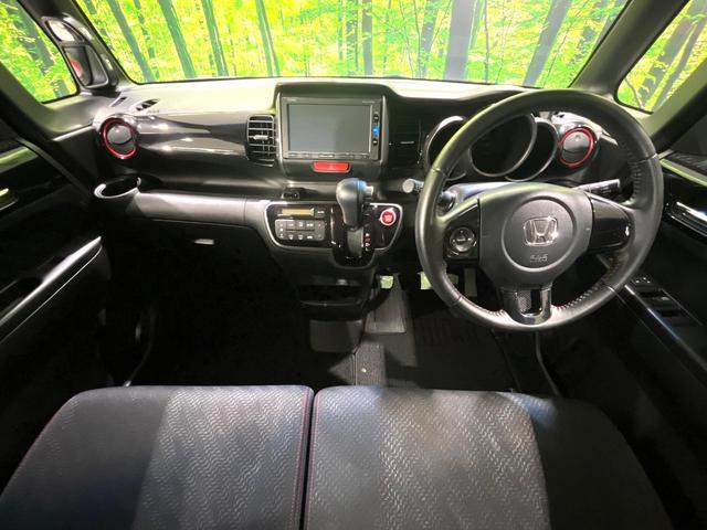 N-BOXカスタム 2トーンカラースタイル G SSパッケージ 禁煙車 両側パワースライドドア 純正ナビ バックカメラ ETC ドライブレコーダー オートエアコン オートライト スマートキー シティブレーキアクティブシステム アームレスト HIDヘッドライト(2枚目)