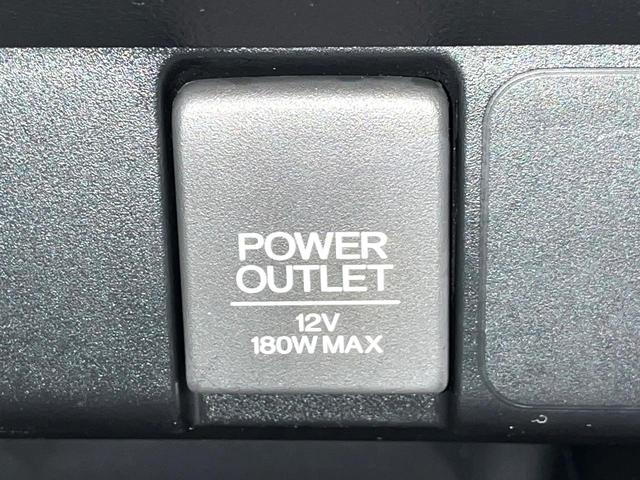 N-BOXカスタム 2トーンカラースタイル G SSパッケージ 禁煙車 両側パワースライドドア 純正ナビ バックカメラ ETC ドライブレコーダー オートエアコン オートライト スマートキー シティブレーキアクティブシステム アームレスト HIDヘッドライト(34枚目)