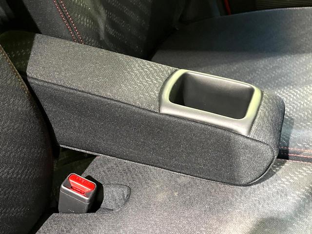 N-BOXカスタム 2トーンカラースタイル G SSパッケージ 禁煙車 両側パワースライドドア 純正ナビ バックカメラ ETC ドライブレコーダー オートエアコン オートライト スマートキー シティブレーキアクティブシステム アームレスト HIDヘッドライト(38枚目)