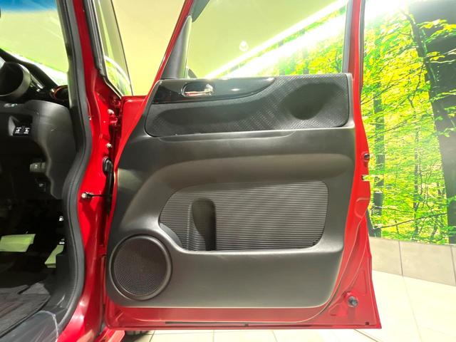 N-BOXカスタム 2トーンカラースタイル G SSパッケージ 禁煙車 両側パワースライドドア 純正ナビ バックカメラ ETC ドライブレコーダー オートエアコン オートライト スマートキー シティブレーキアクティブシステム アームレスト HIDヘッドライト(43枚目)
