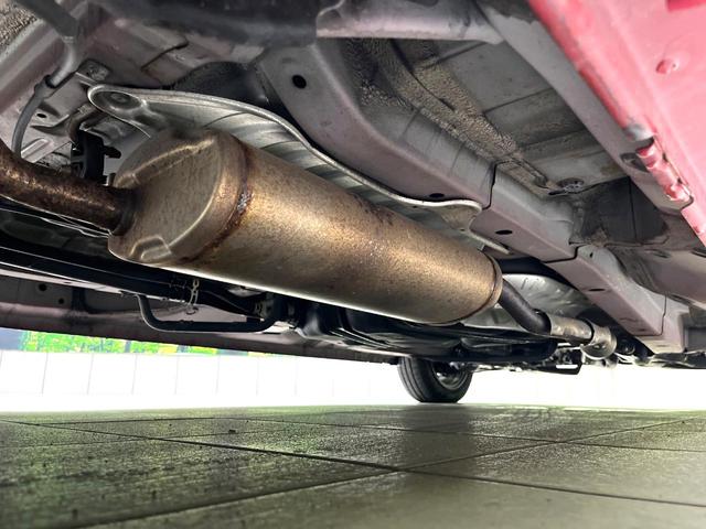 N-BOXカスタム 2トーンカラースタイル G SSパッケージ 禁煙車 両側パワースライドドア 純正ナビ バックカメラ ETC ドライブレコーダー オートエアコン オートライト スマートキー シティブレーキアクティブシステム アームレスト HIDヘッドライト(50枚目)